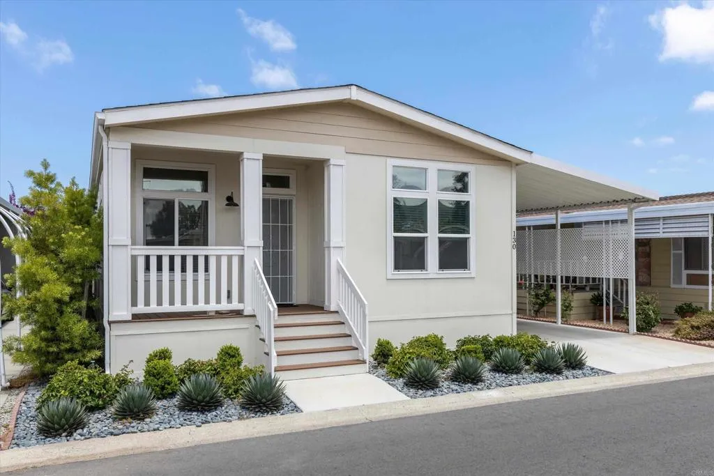 https://cdn.realtyfeed.com/cdn/127/306748448/8faad571fe85da134232b9027f5f3cf6.webp