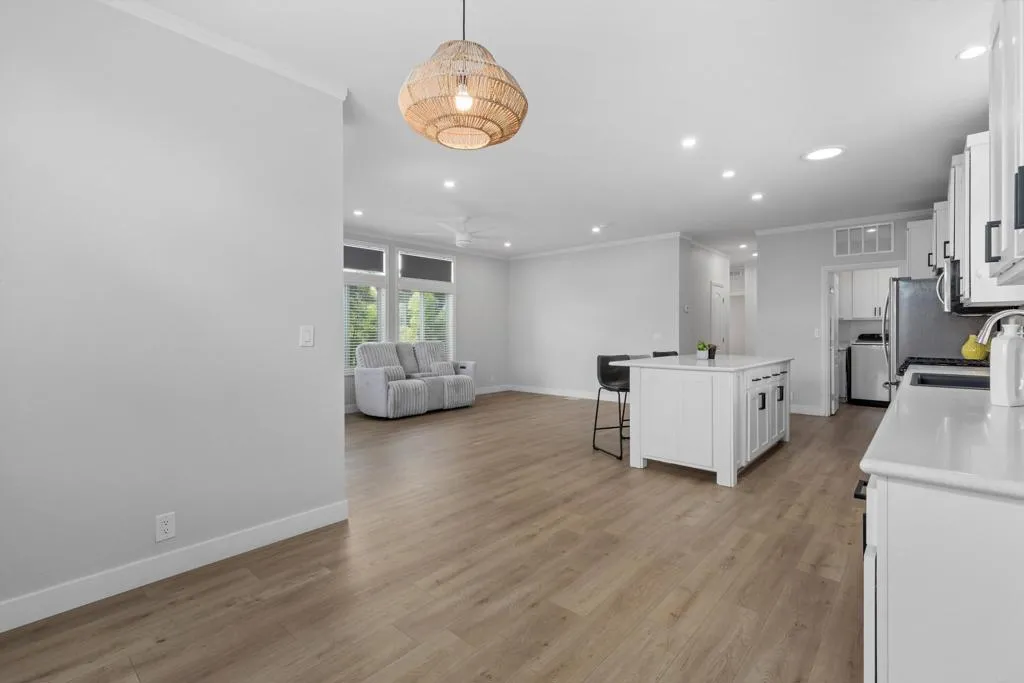https://cdn.realtyfeed.com/cdn/127/306748448/8fad90304e0d7901abf1782a54618843.webp