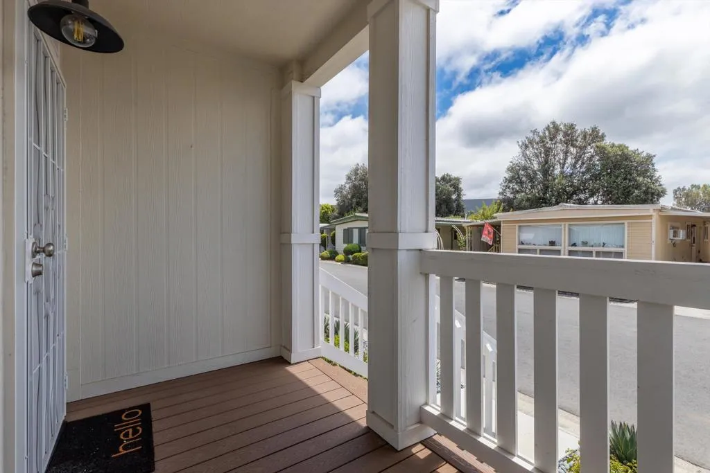 https://cdn.realtyfeed.com/cdn/127/306748448/cc42f882da362ebca8b44c99b7e26965.webp