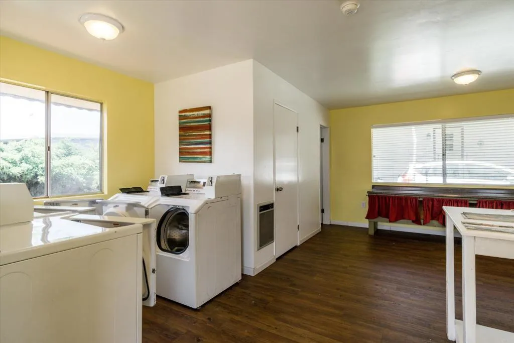 https://cdn.realtyfeed.com/cdn/127/306748448/d5a913f9cb71cd7f6898c74294d9f76c.webp