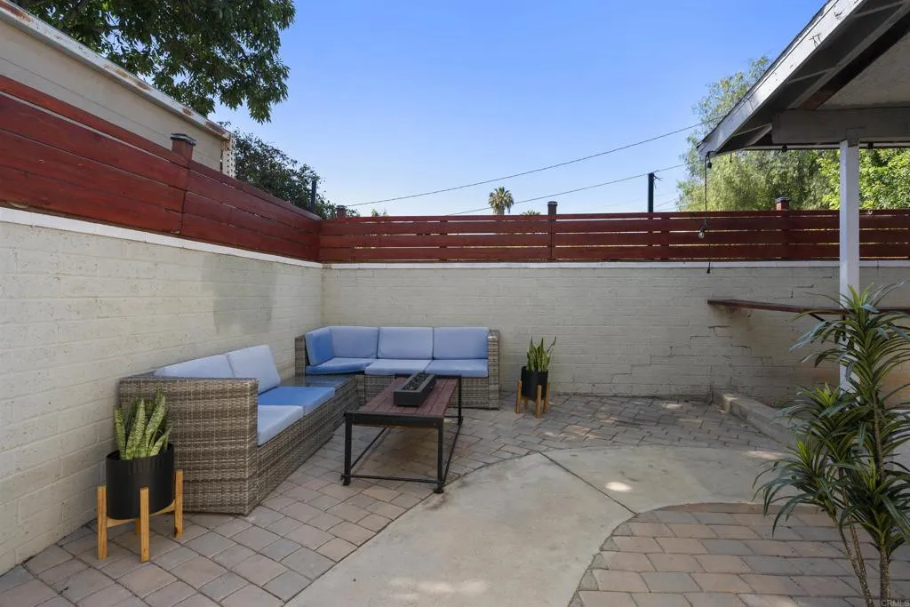 https://cdn.realtyfeed.com/cdn/127/306748463/60686fd4d82c44105914dbea1cfdf0cf.webp