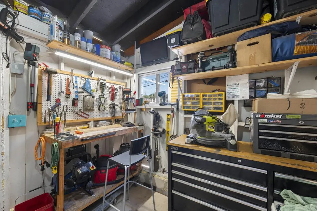https://cdn.realtyfeed.com/cdn/127/306748463/b00d99955d281dfc7bc055c938b6c5de.webp