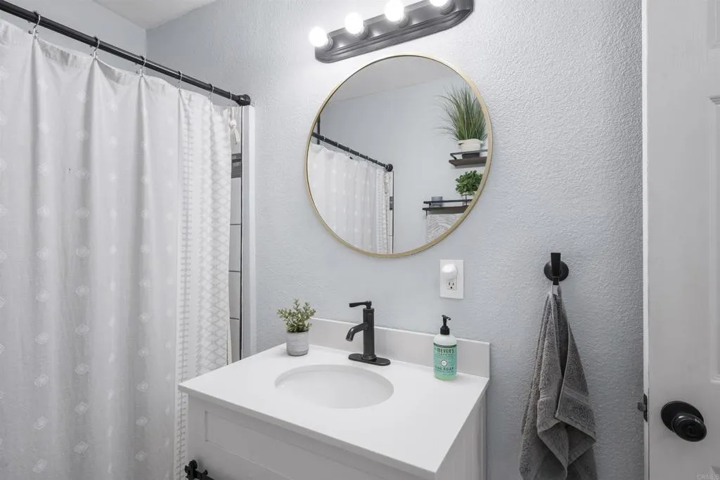 https://cdn.realtyfeed.com/cdn/127/306748463/b4e53a661137ae058397aed03058596c.webp