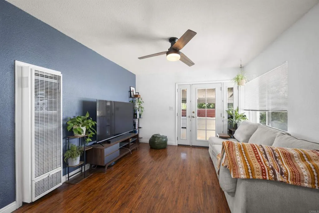https://cdn.realtyfeed.com/cdn/127/306748463/ba9f70eb49e7299767bf52e89a30b6e5.webp