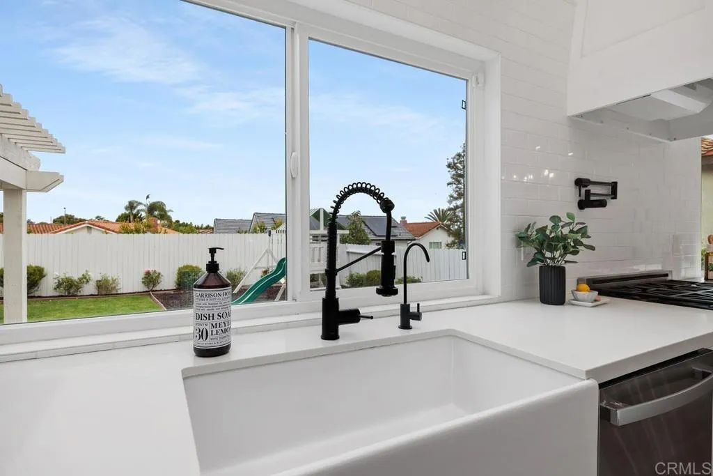 https://cdn.realtyfeed.com/cdn/127/306748482/386ce7b480b5fc30be683687f4deaa9c.webp