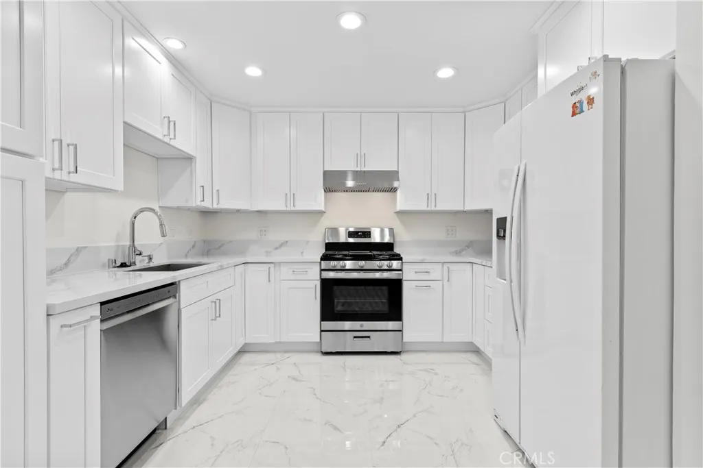 8832 Odessa Ave, North Hills, CA 91343 - Photo 4 of 27, North Hills, CA