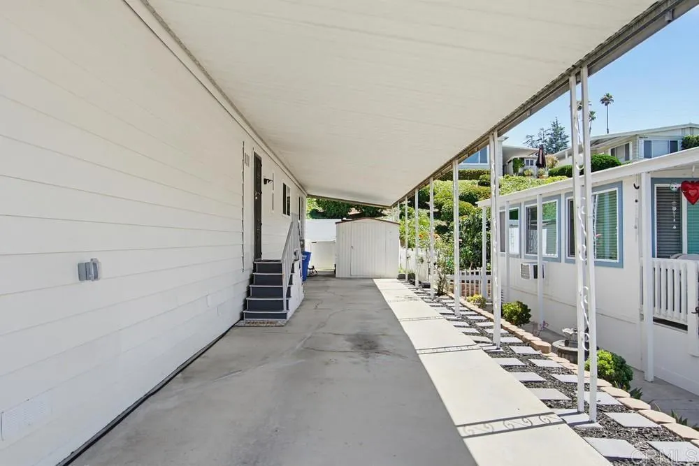 https://cdn.realtyfeed.com/cdn/127/306748592/583bd75f6b8c0f0e34b97faad6b6d97d.webp