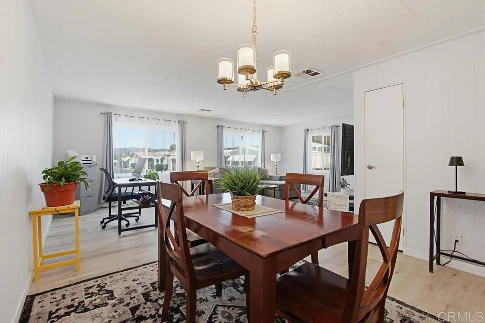 https://cdn.realtyfeed.com/cdn/127/306748592/7cd8e8841cd83a6412a6b5d8a28d32aa.webp