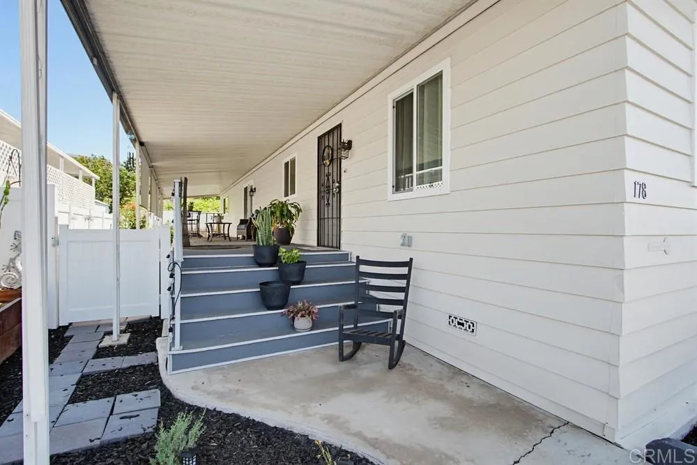 https://cdn.realtyfeed.com/cdn/127/306748592/898403d3c08a38e9d7f821fcf6d80b11.webp