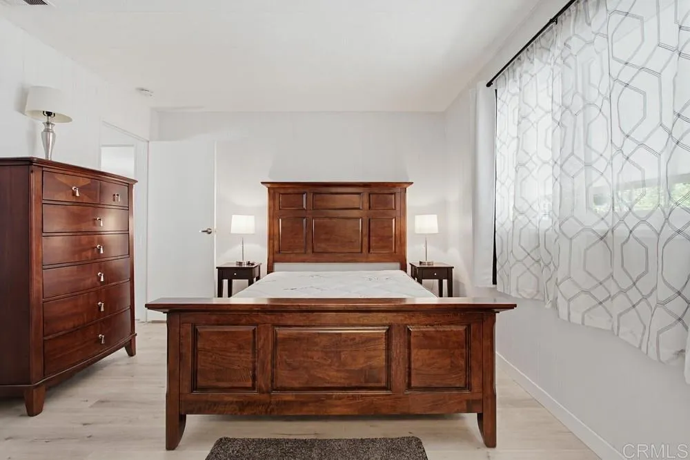 https://cdn.realtyfeed.com/cdn/127/306748592/b7d7e5ddbb5a0e61d76ebced668e68d5.webp