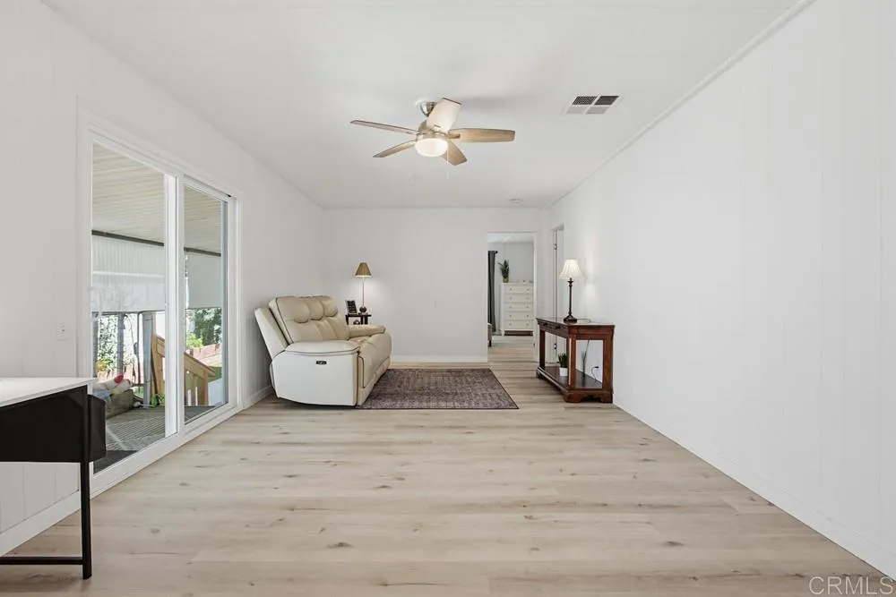 https://cdn.realtyfeed.com/cdn/127/306748592/f068f37946bc026589a2cb1aea869d91.webp