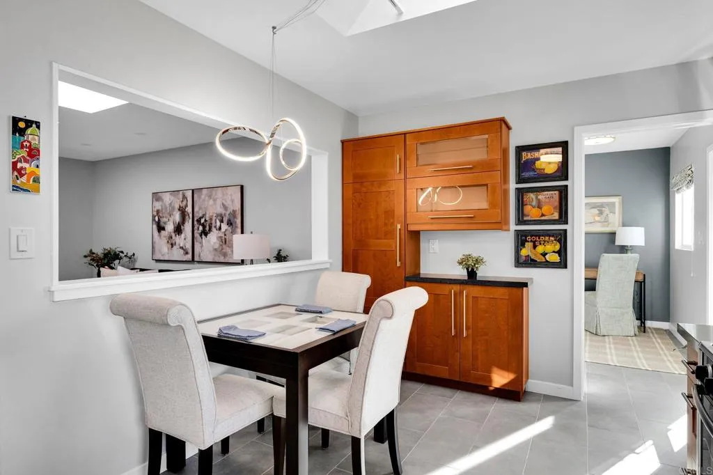 https://cdn.realtyfeed.com/cdn/127/306748623/282e1432215efc5f4c99d8812d65d169.webp