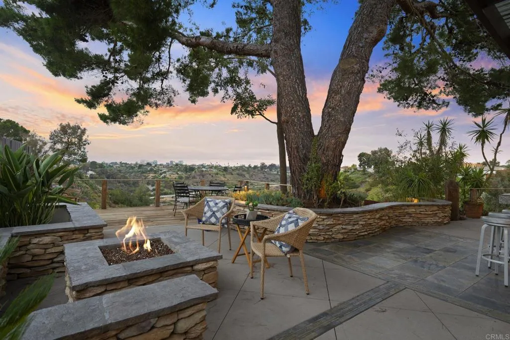 https://cdn.realtyfeed.com/cdn/127/306748623/9dc0741f0df3a0dcd332756e52286b84.webp