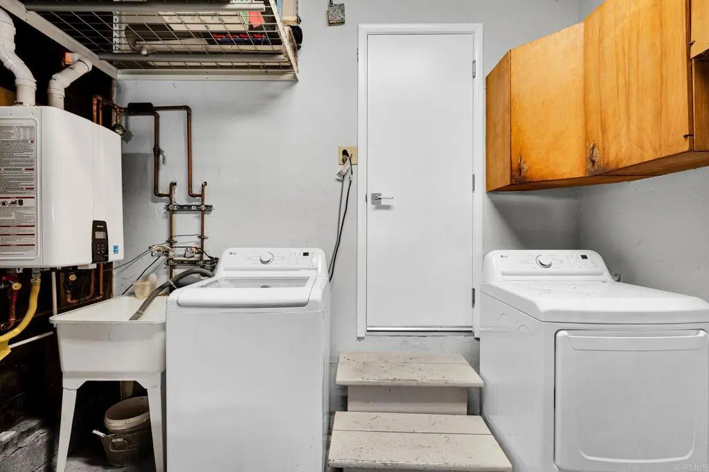 https://cdn.realtyfeed.com/cdn/127/306748623/ed6132ef07dde0c86ee20daba2ee0a76.webp