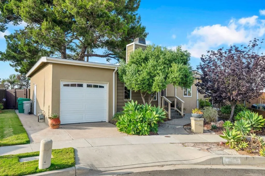 https://cdn.realtyfeed.com/cdn/127/306748623/f9f122fa5b73f826683b76005f67a31b.webp