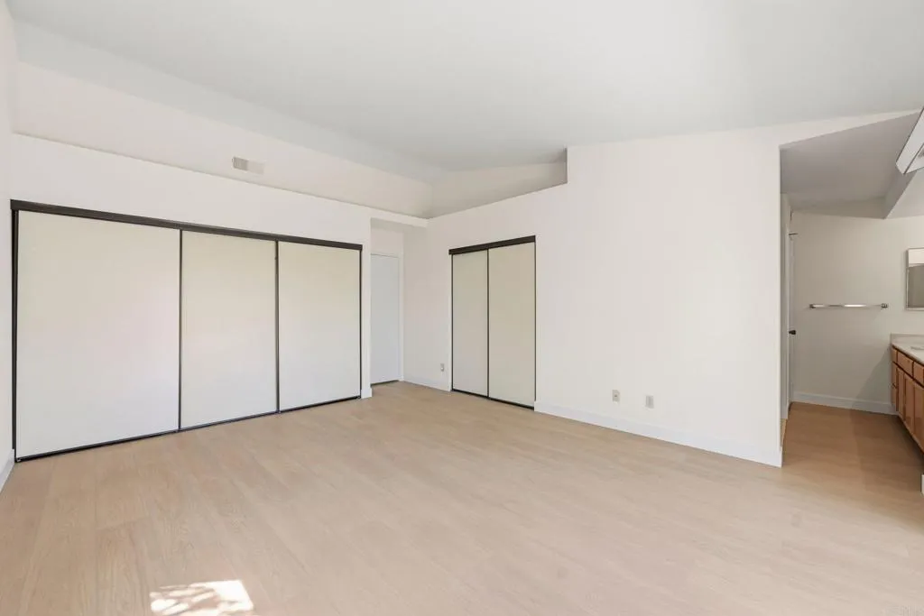 https://cdn.realtyfeed.com/cdn/127/306748674/45b8b191782c5dea0b329f966baebf73.webp