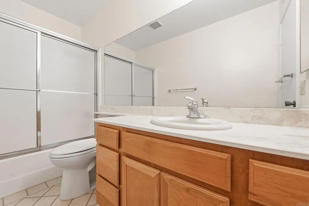 https://cdn.realtyfeed.com/cdn/127/306748674/b9cb29044929e5662c9dc57d9da12f40.webp