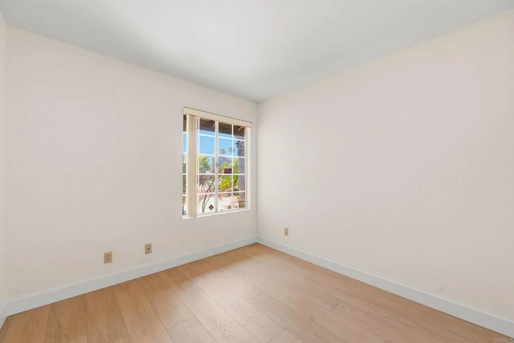 https://cdn.realtyfeed.com/cdn/127/306748674/de48138e04aa8364123bb72cc019ab76.webp
