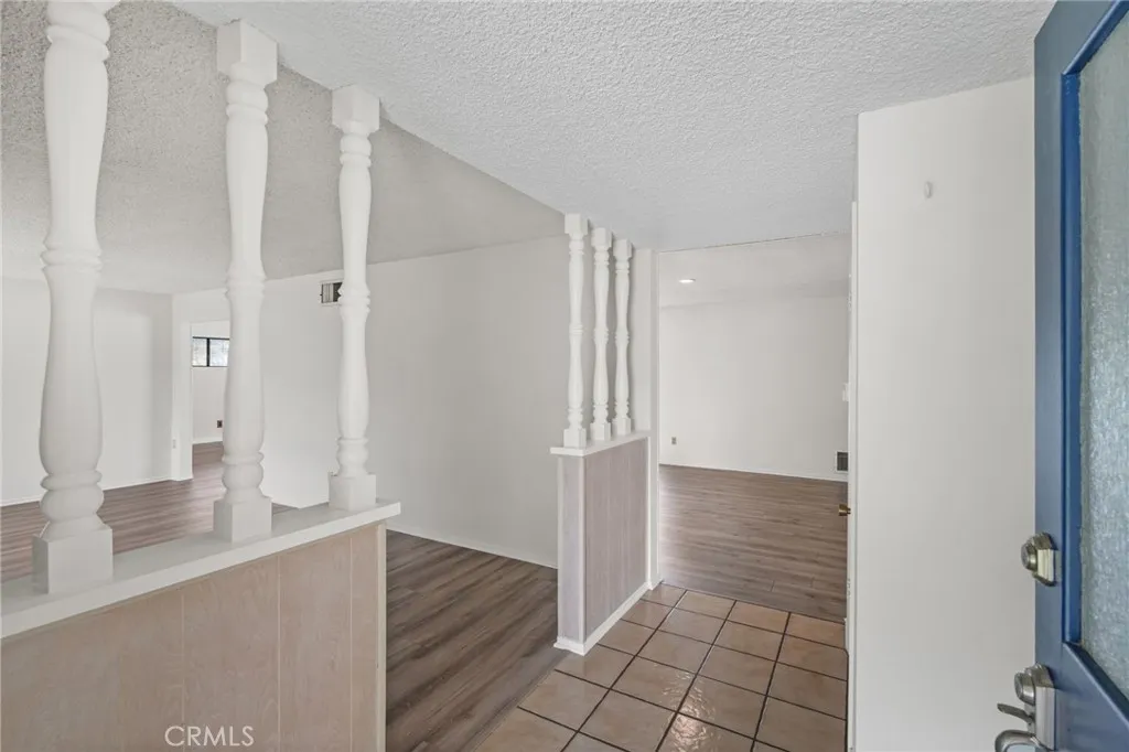 11803 Gerald Avenue, Granada Hills, CA 91344 - Photo 4 of 31, Granada Hills, CA
