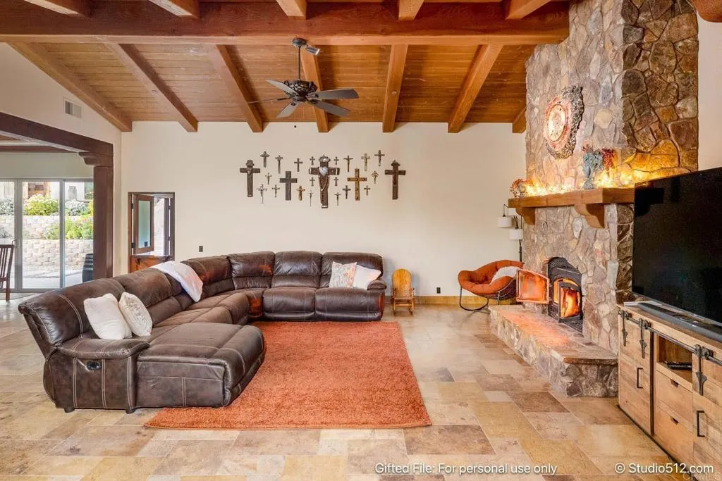 https://cdn.realtyfeed.com/cdn/127/306748736/1bd06cb9a77bb790c05b4ca5e1803a47.webp