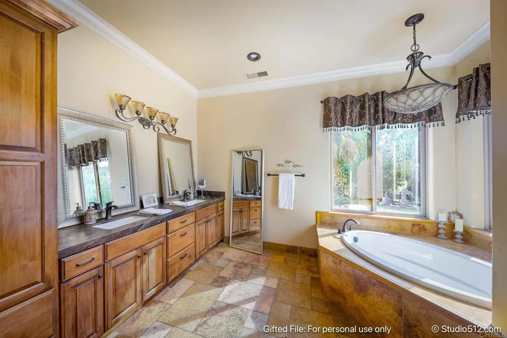 https://cdn.realtyfeed.com/cdn/127/306748736/52fd1cde6cc54ca843fe42d8d90cbde3.webp