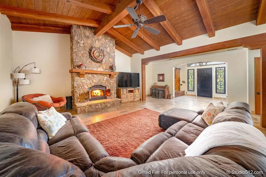 https://cdn.realtyfeed.com/cdn/127/306748736/85beaefa850c0626c1fa114f35494a5c.webp