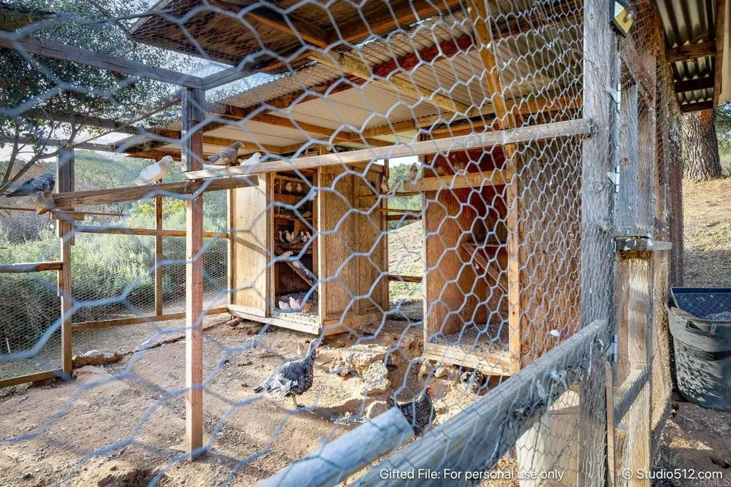 https://cdn.realtyfeed.com/cdn/127/306748736/90a5fc9536f6f8d16b470847e683eb65.webp