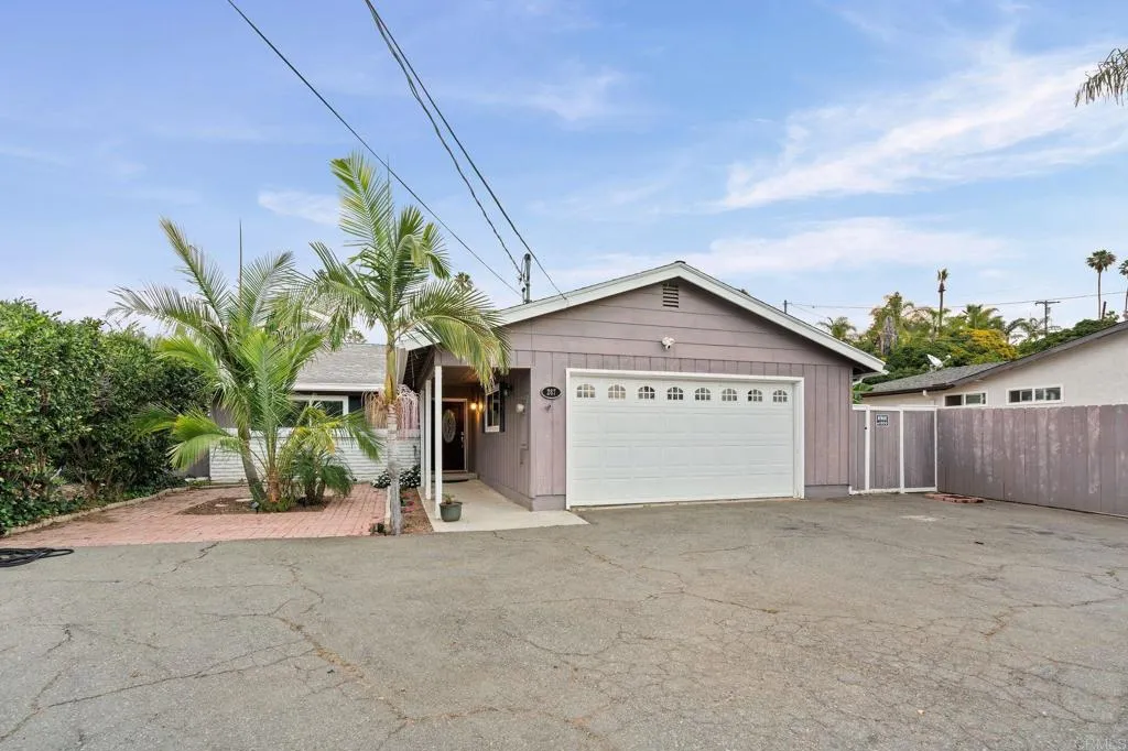 267 Hannalei Dr, Vista, CA 92083 - Photo 4 of 50, Vista, CA