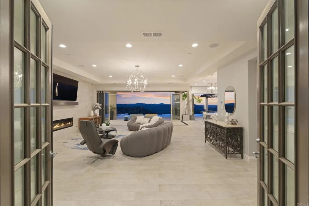 https://cdn.realtyfeed.com/cdn/127/306748772/6d34603d4e0762fe0ffd44f81af2cd28.webp
