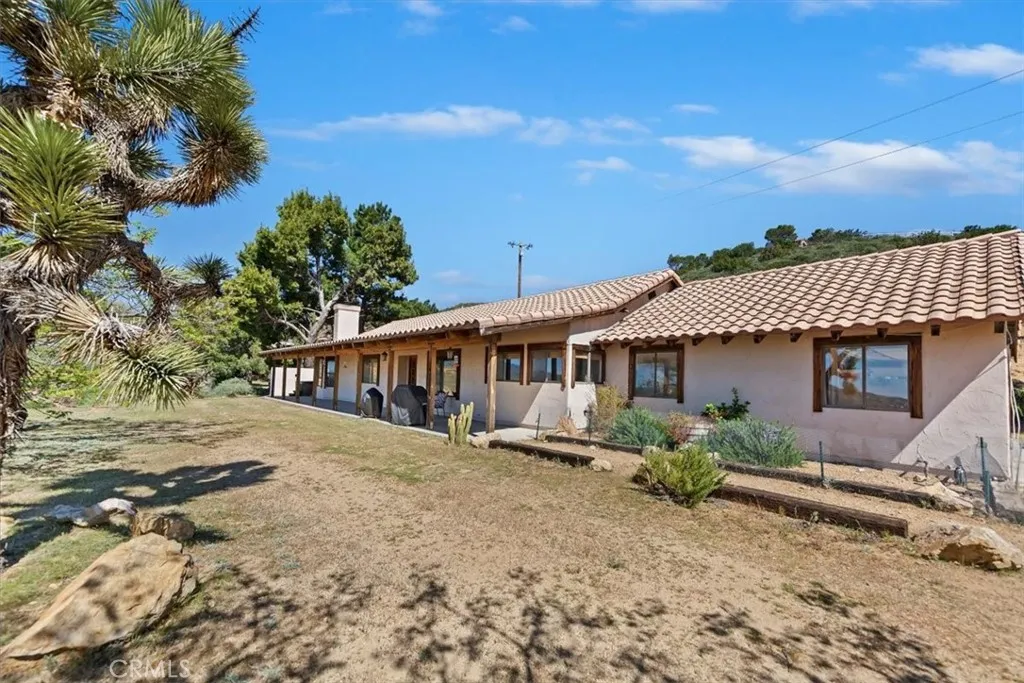 Agua Dulce, CA 91390