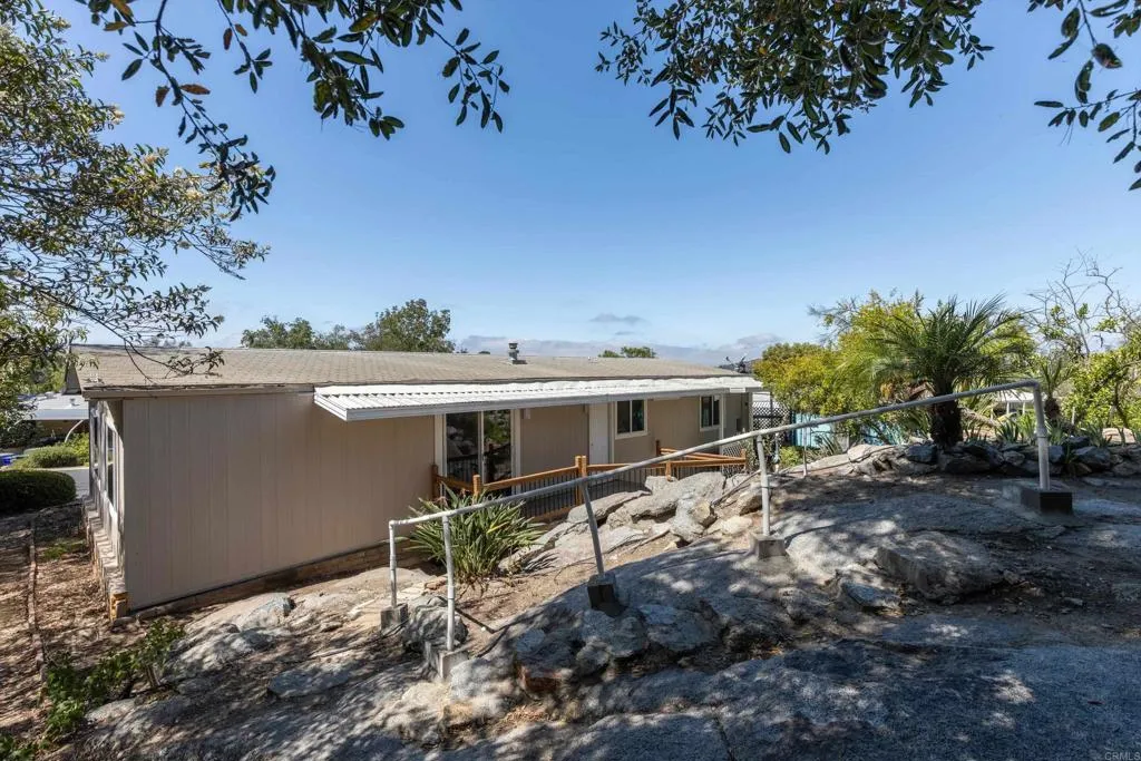 https://cdn.realtyfeed.com/cdn/127/306748790/5c2a0b42d0da5307cfdee457dfa898af.webp