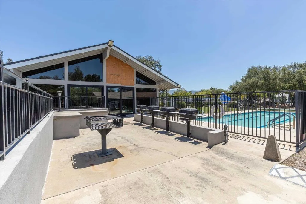 https://cdn.realtyfeed.com/cdn/127/306748790/7b17e8ce98f72bcb1c5e41de839b06fc.webp