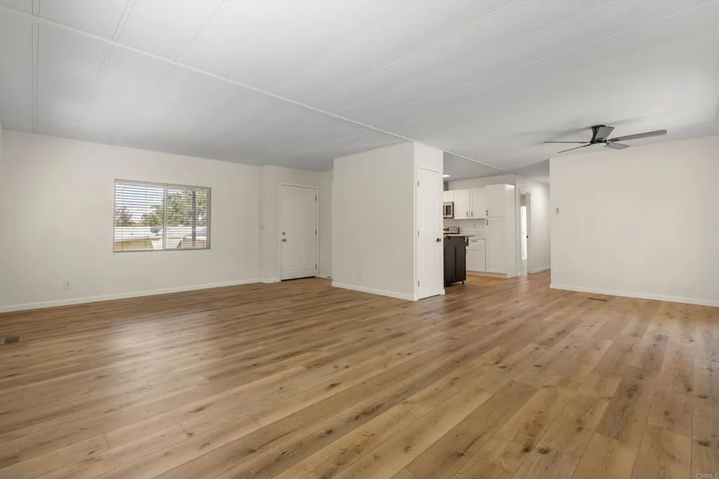 https://cdn.realtyfeed.com/cdn/127/306748790/c0870b4ea29a386ac52e6a1043cd4d71.webp