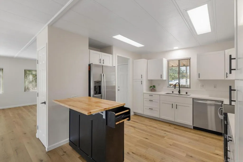 https://cdn.realtyfeed.com/cdn/127/306748790/d8e5d9ddf6cb1a749889e17b02adf04d.webp