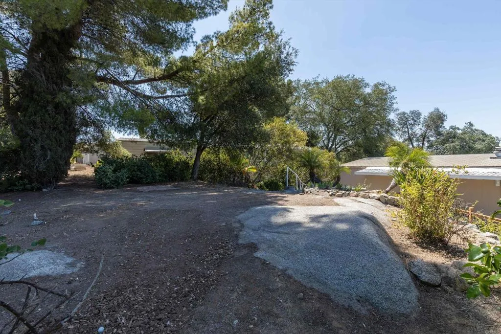 https://cdn.realtyfeed.com/cdn/127/306748790/e005fcf8ac051f265cae75c2d5fc1c69.webp