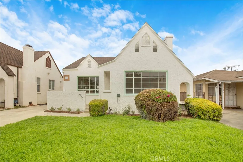 Hyde Park, CA 90043