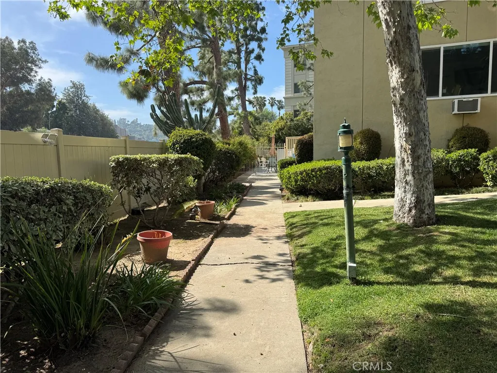 11138 Aqua Vista, Studio City, CA 91602 - Photo 2 of 20, Studio City, CA