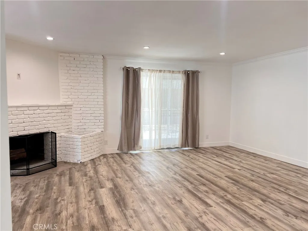 6141 Dalecrest Avenue, Woodland Hills, CA 91367 - Photo 4 of 10, Woodland Hills, CA