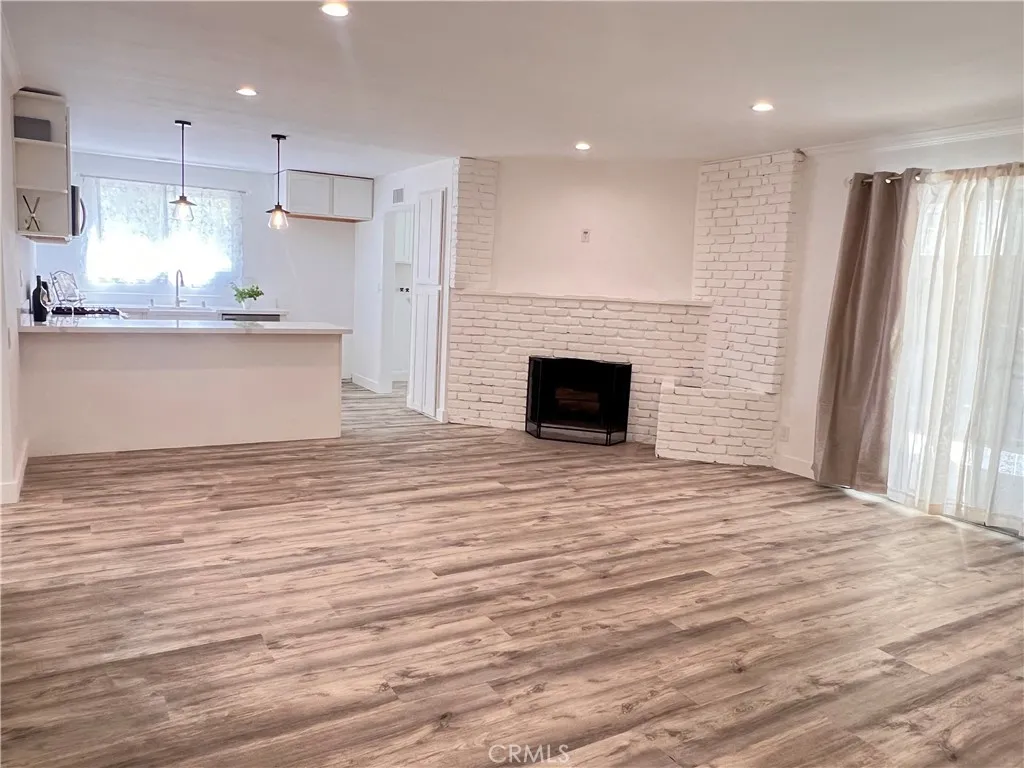 6141 Dalecrest Avenue, Woodland Hills, CA 91367 - Photo 2 of 10, Woodland Hills, CA