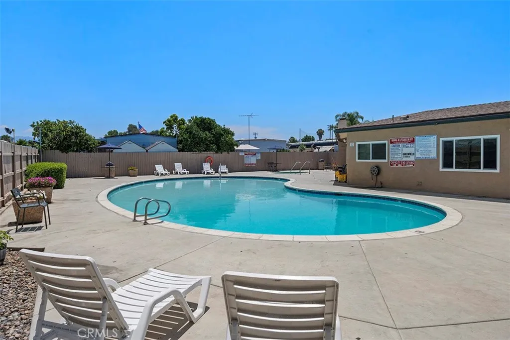 https://cdn.realtyfeed.com/cdn/127/306748872/6e07efce5f136e401bcba73113ef670c.webp