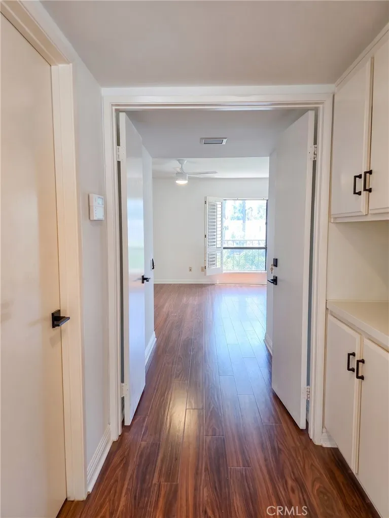 6121 Shoup Avenue Unit 10, Woodland Hills, CA 91367 - Photo 3 of 26, Woodland Hills, CA