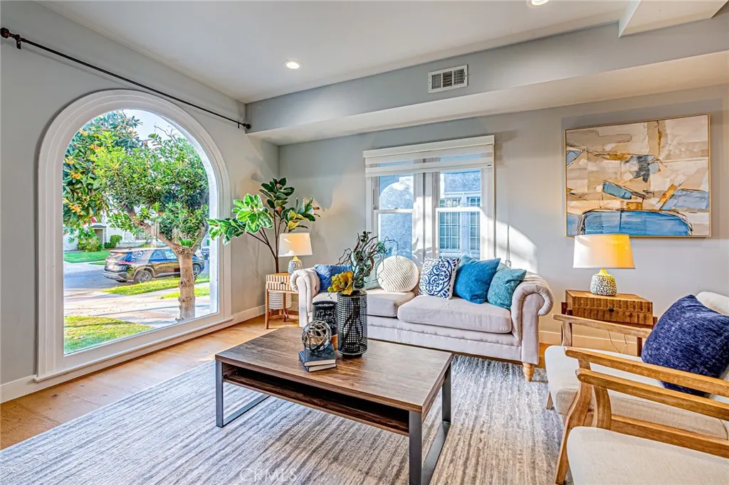 1226 Meadowbrook Avenue, Los Angeles, CA 90019 - Photo 4 of 47, Los Angeles, CA