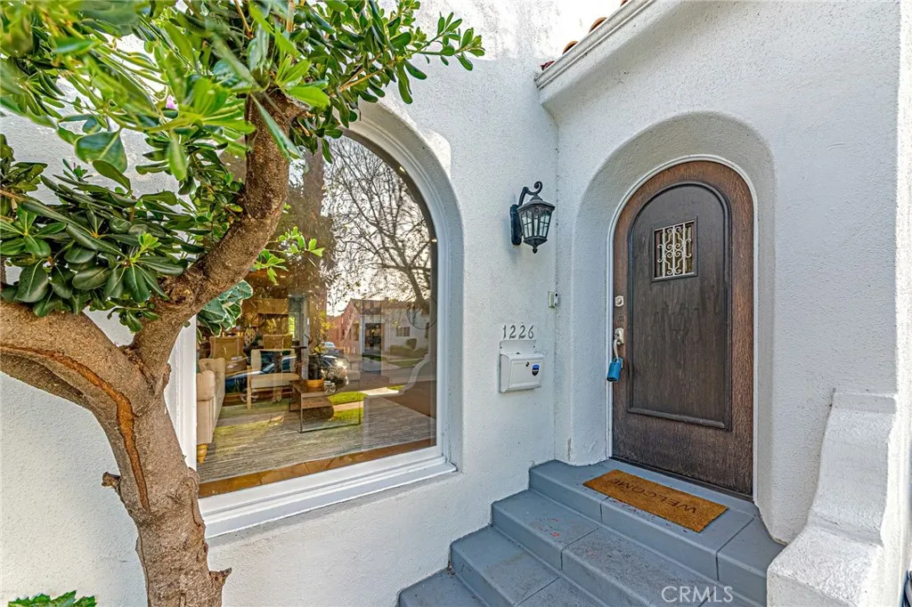 1226 Meadowbrook Avenue, Los Angeles, CA 90019 - Photo 3 of 47, Los Angeles, CA
