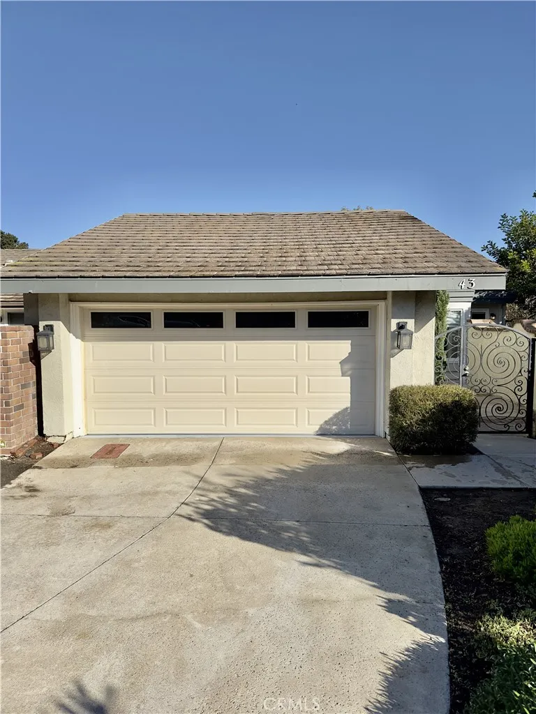 43 Beachcomber Drive, Corona del Mar, CA 92625 - Photo 3 of 15, Corona Del Mar, CA