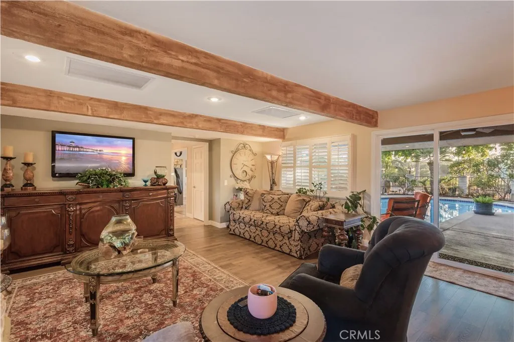 https://cdn.realtyfeed.com/cdn/127/306748980/253d96f65fc6887c175579304197cb3d.webp