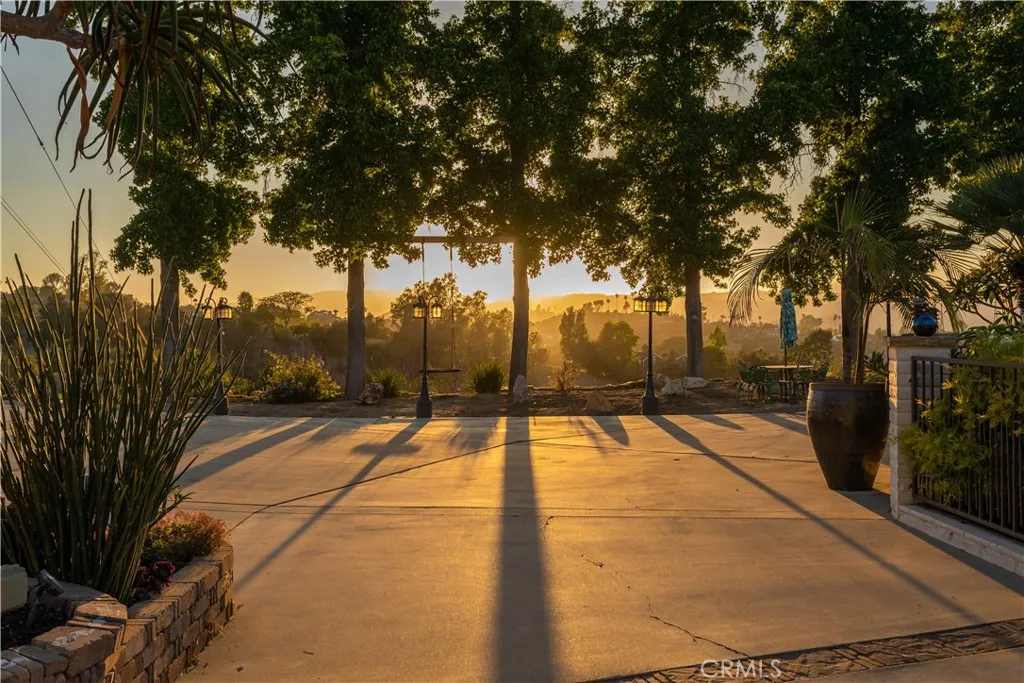 https://cdn.realtyfeed.com/cdn/127/306748980/6f61cfb14a2b5c1f56d2292ca9afb727.webp