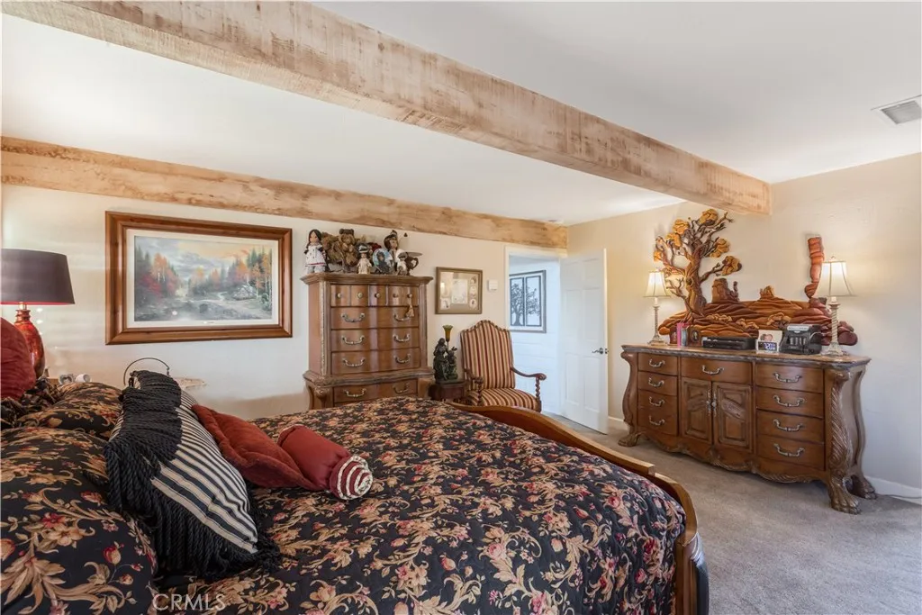 https://cdn.realtyfeed.com/cdn/127/306748980/aa5bb22aaf4f3f20c92626df99153b30.webp