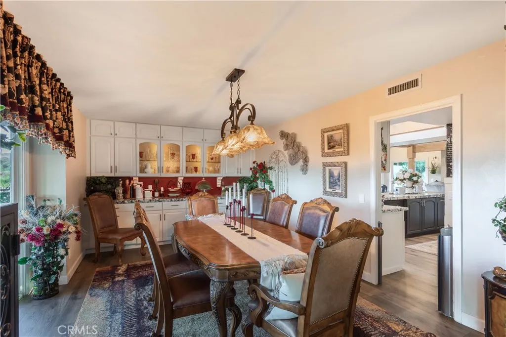 https://cdn.realtyfeed.com/cdn/127/306748980/c15c2e6287a3e09b0ee25cc9e57a1786.webp