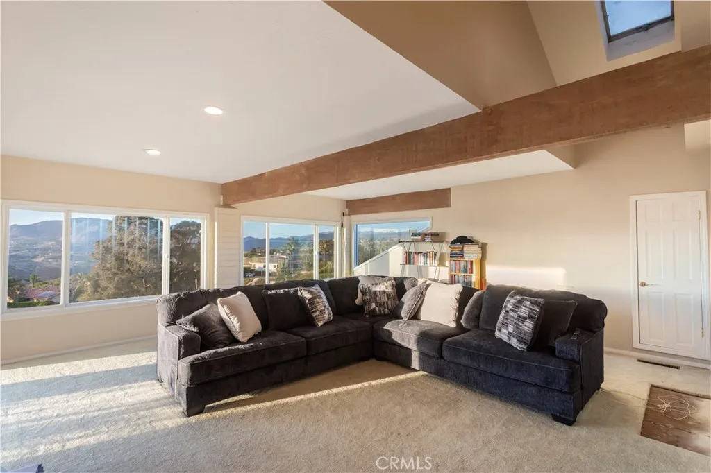 https://cdn.realtyfeed.com/cdn/127/306748980/e9d00350cda9adf2559ec36049a55b59.webp