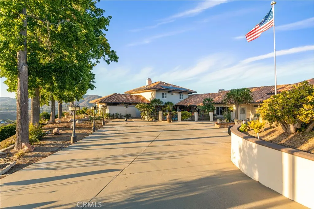 https://cdn.realtyfeed.com/cdn/127/306748980/f501f7bb11abb58f25e43737f6a12228.webp